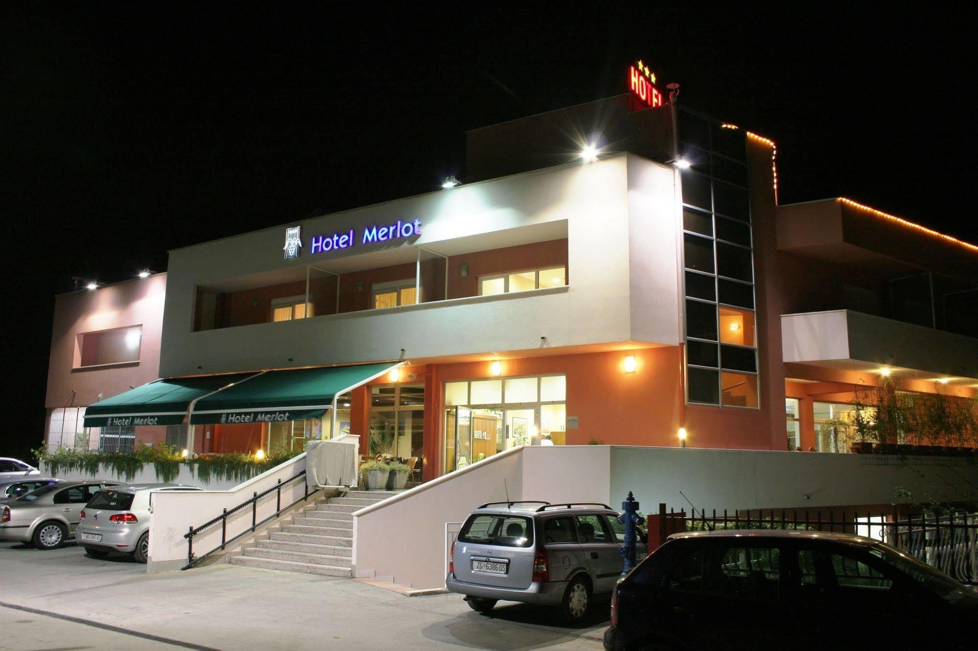 Hotel Merlot Opuzen  Exterior foto
